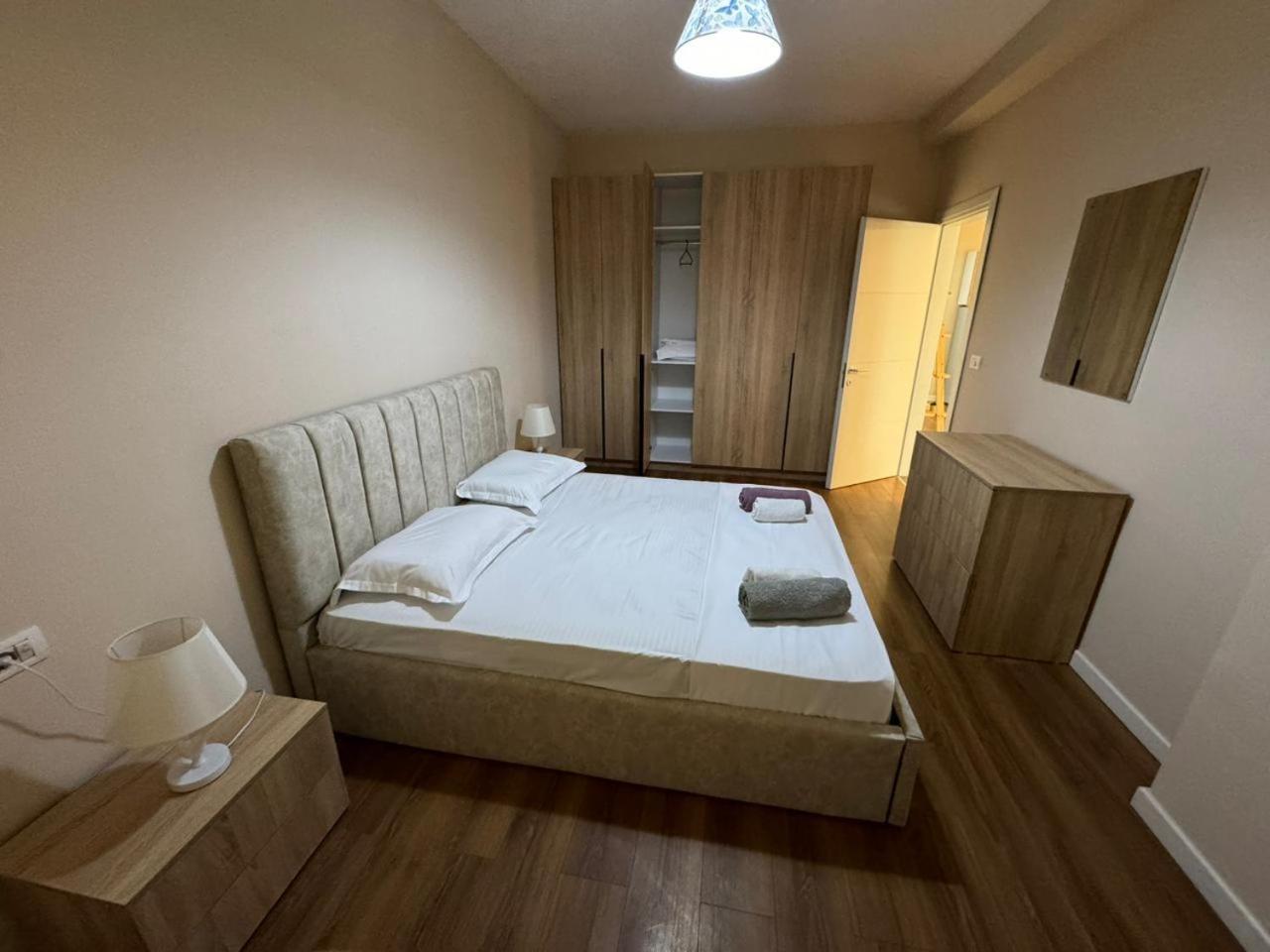 Apartamente 티라나 외부 사진